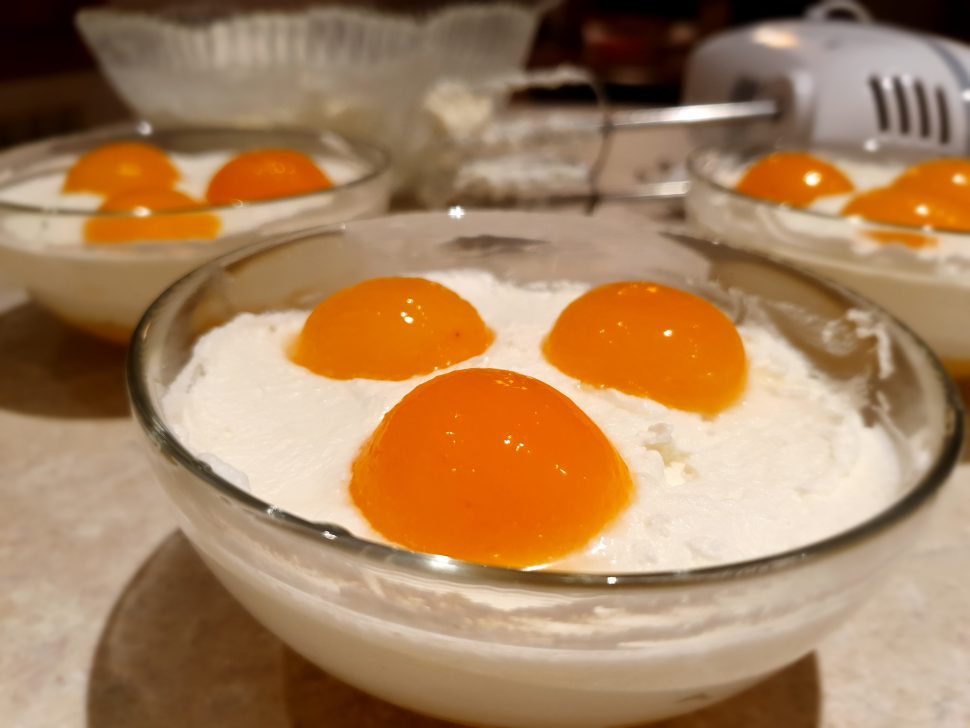 uovo al tegmino (dessert)